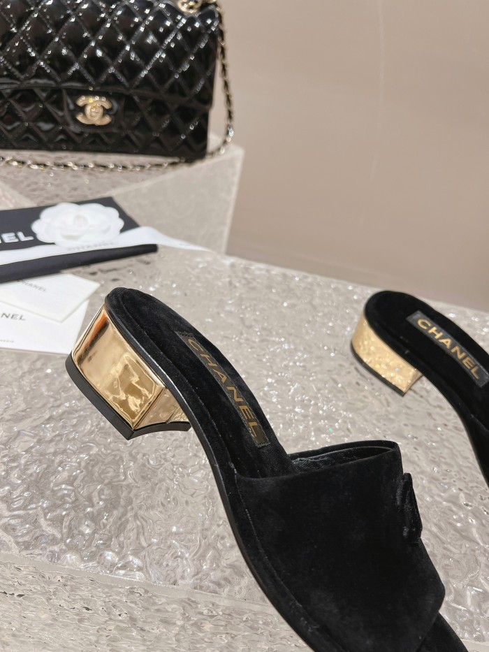 Chanel shoes 031 XM082