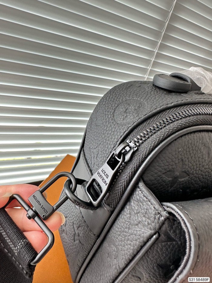 High quality LV S Lock Messenger Bag M58489 DB022 24cm
