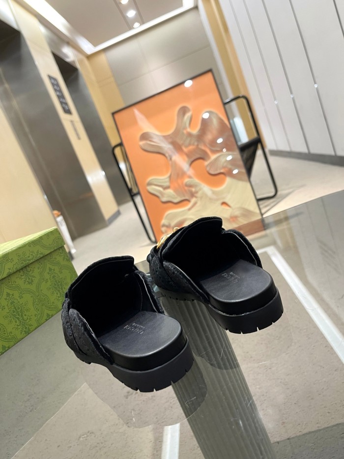 Gucci shoes 045 XM062