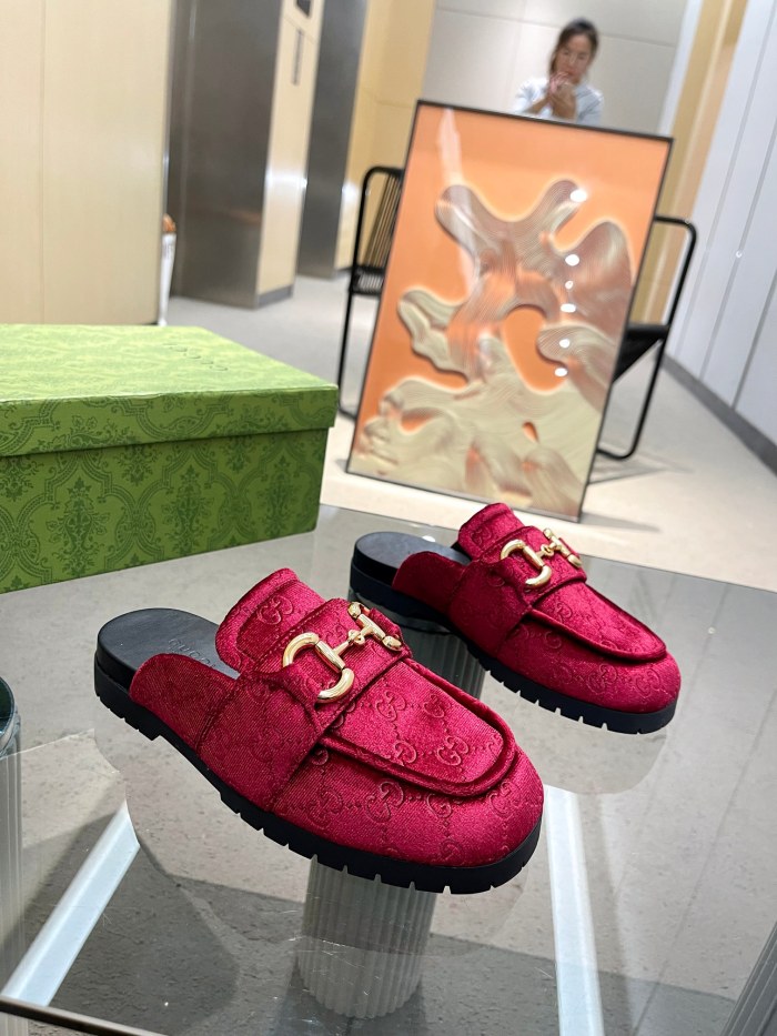 Gucci shoes 045 XM062