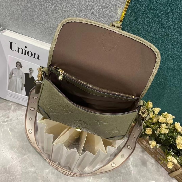 LV DIANE Bag M45985 XX061 25cm