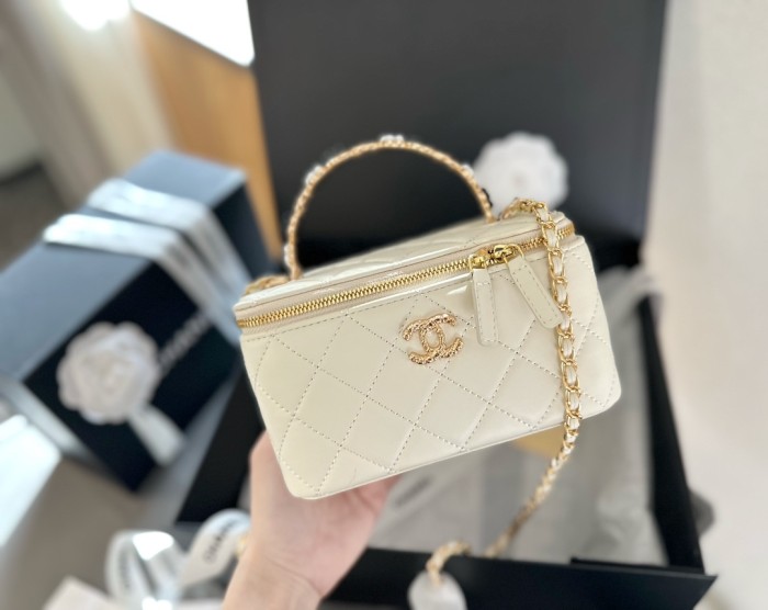 Chanel Cosmetic Bag 004 DB551 18cm