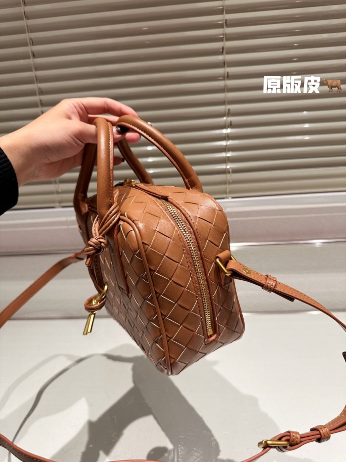 Bottega Veneta Getaway Handbag 002 DB542 23cm