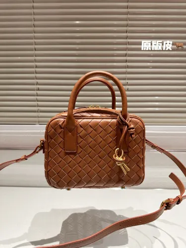Bottega Veneta Getaway Handbag 002 DB542 23cm