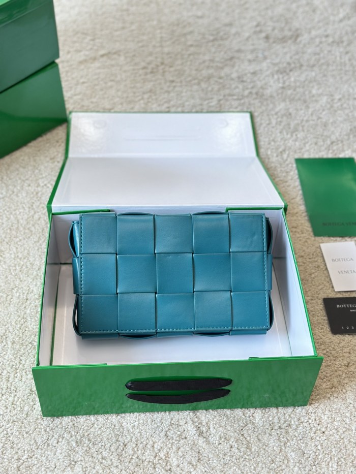 Bottega Veneta Cassette Bag 006 DB561 23cm