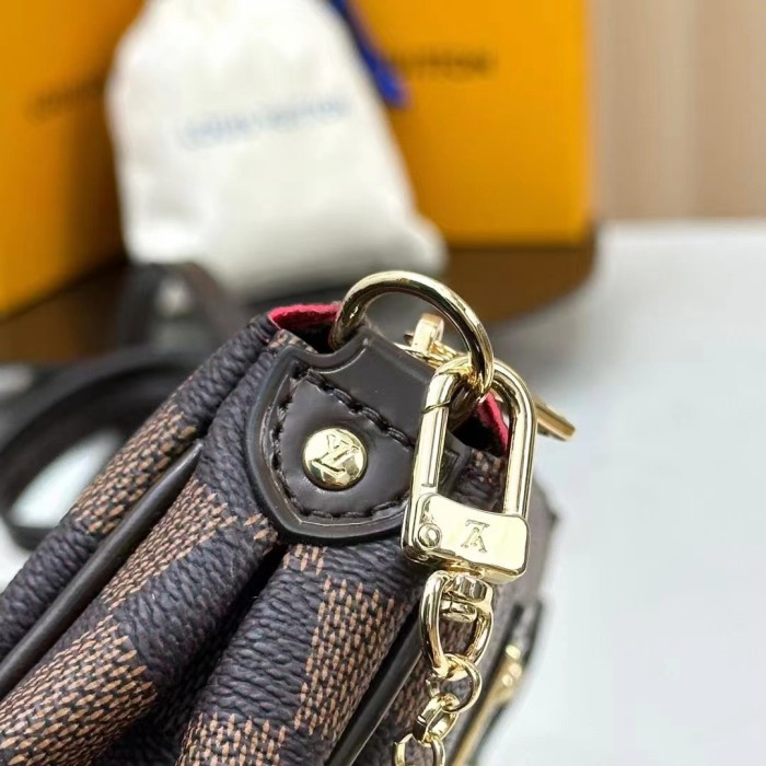 LV EVA Chain Bag M95567 KF051 25cm