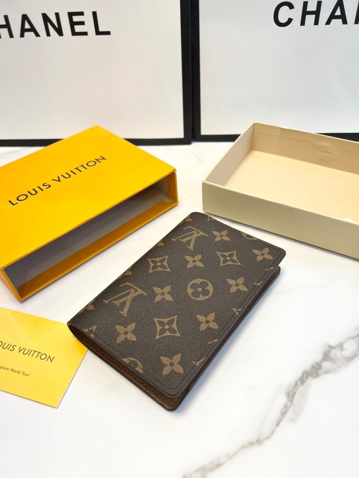 LV Passport holder 008 DB58 10.5cm