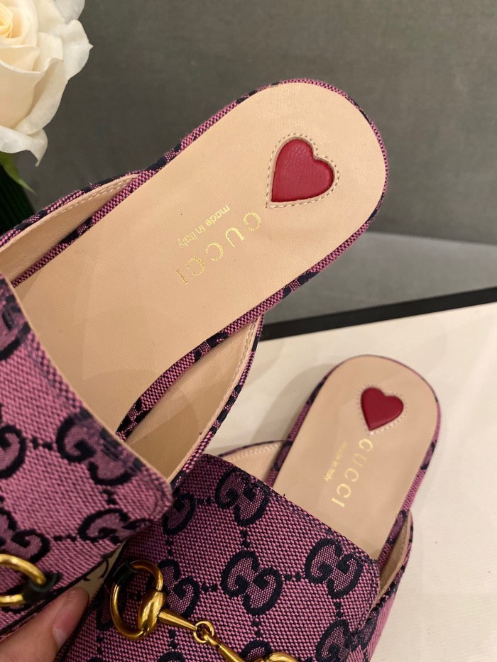 Gucci shoes 052 XM042
