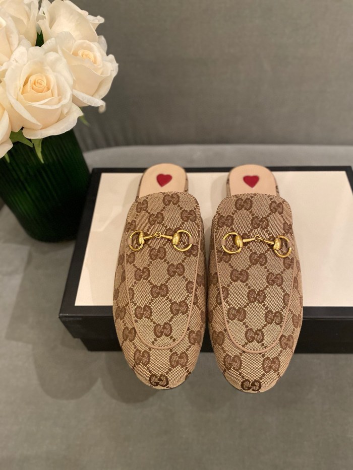 Gucci shoes 052 XM042