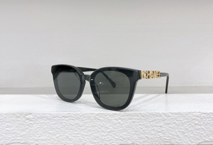 Chanel Sunglasses A95068 SM041