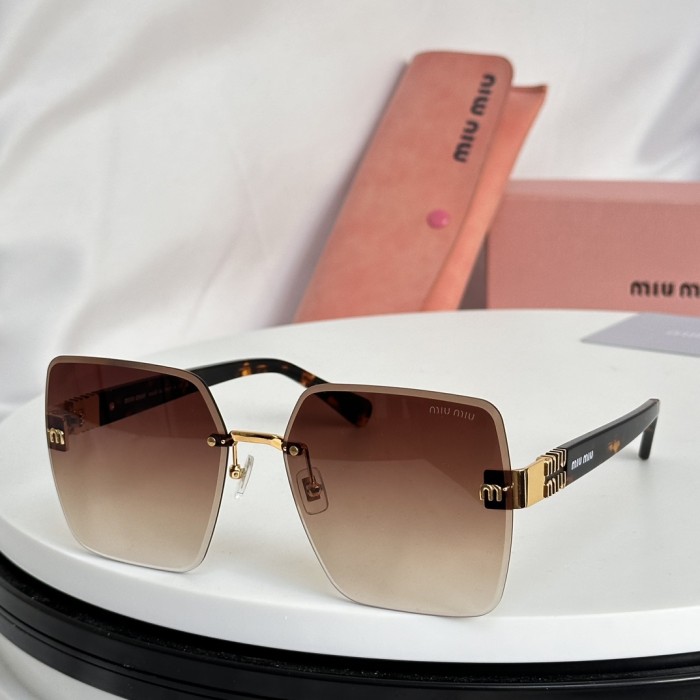 Miu Miu Sunglasses SMU 269WS SM051