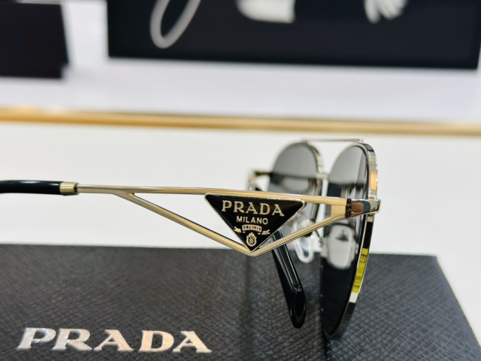 Prada Sunglasses SPR73Z SM021
