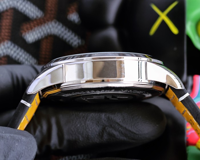 BREITLING Watches 43mm