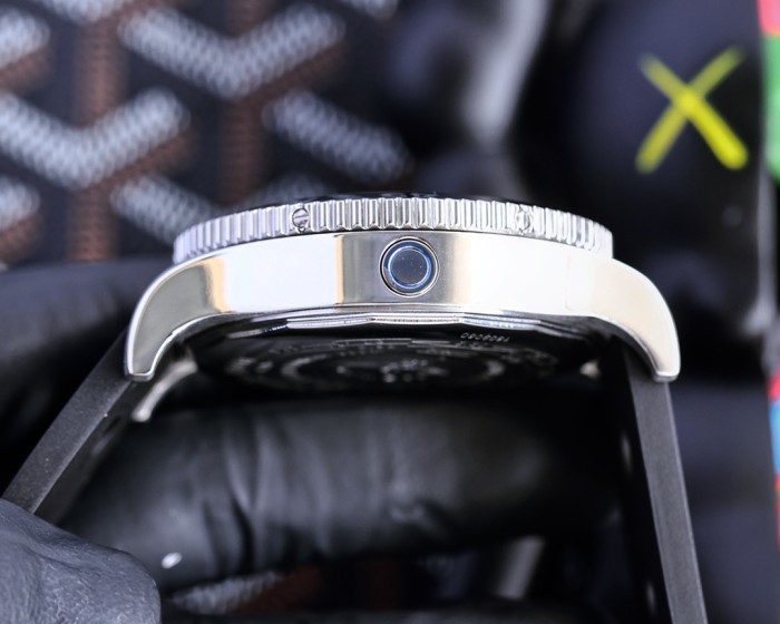 BREITLING Watches 43mm