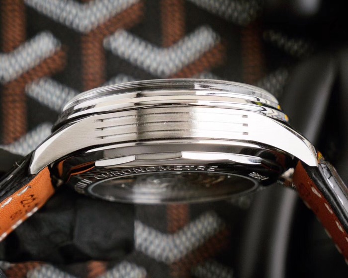 BREITLING Watches 42mm