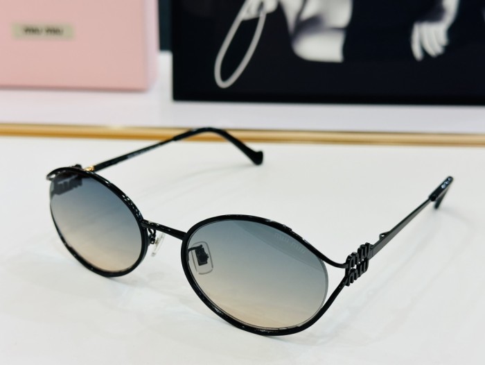 Miu Miu Sunglasses SMU52Y SM021