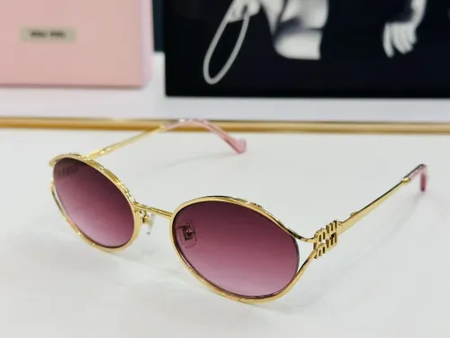 Miu Miu Sunglasses SMU52Y SM021