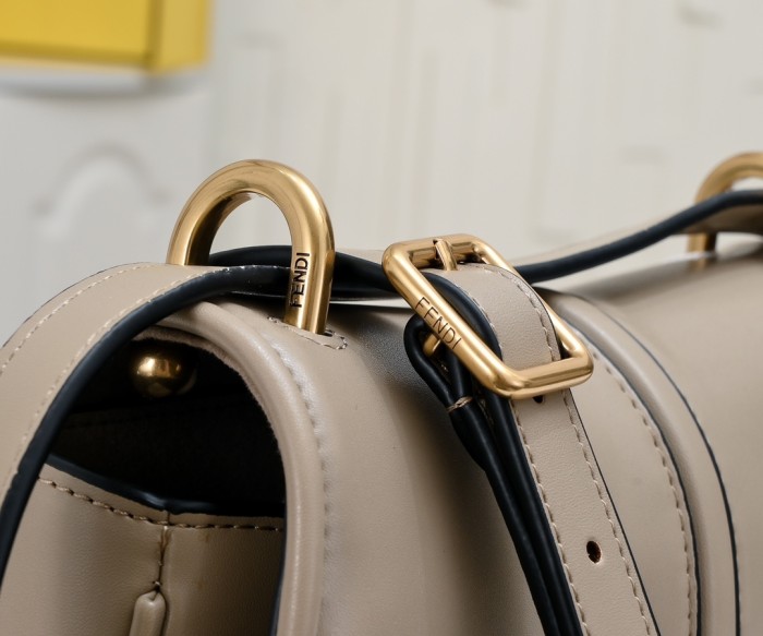 Fendi C‘mon Bag 6652 LM032 25cm