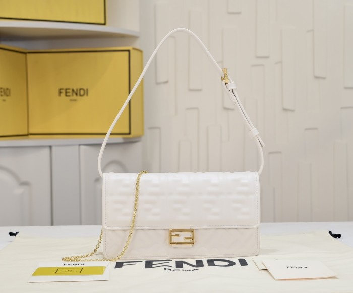 Fendi Baguette Bag 6611 LM061 21cm