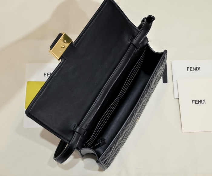 Fendi Baguette Bag 6611 LM061 21cm