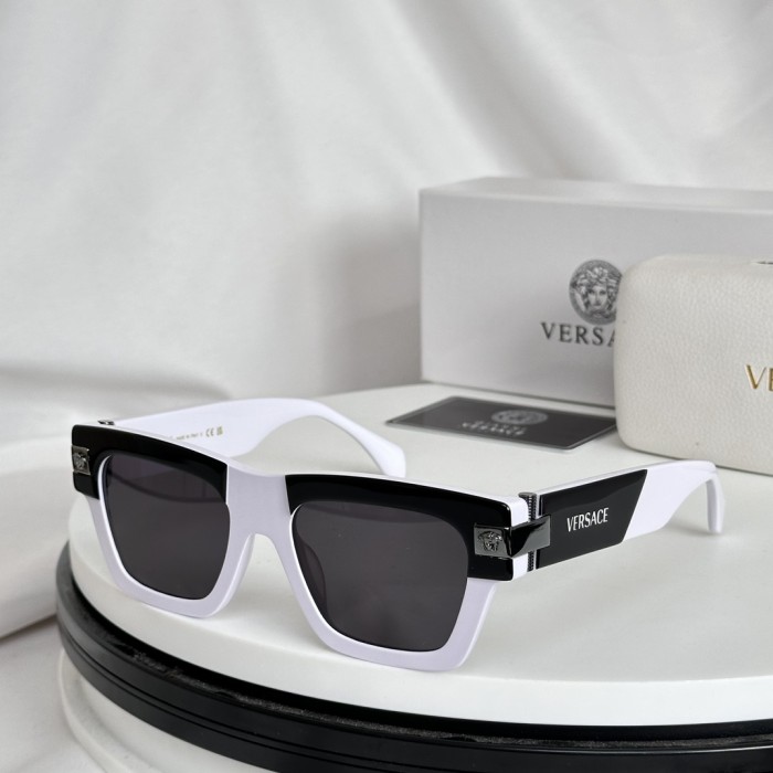Versace Sunglasses 4464 SM061