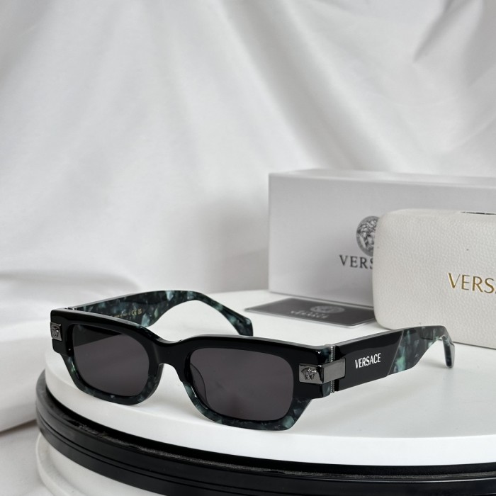 Versace Sunglasses 4465 SM061