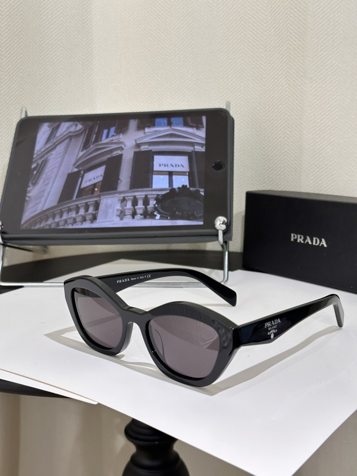 Prada Sunglasses SPRA02S SM031