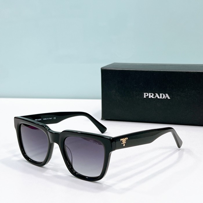 Prada Sunglasses PRA13V SM011