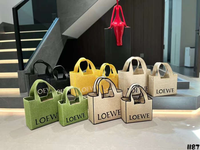 LOEWE Font Tote 001 LM021031 24-30cm
