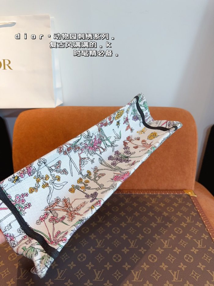 High quality Dior Book Tote 0175 XB022042 36-41cm