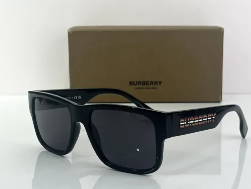 Burberry Sunglasses B 4358 SM021