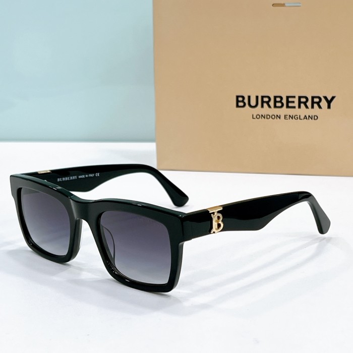 Burberry Sunglasses BE4421 SM021
