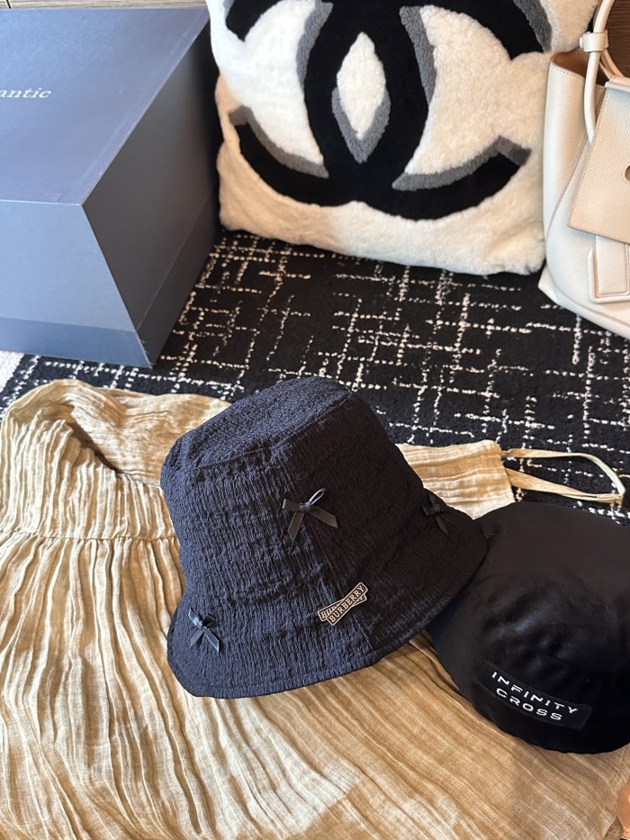 Burberry Hats 001