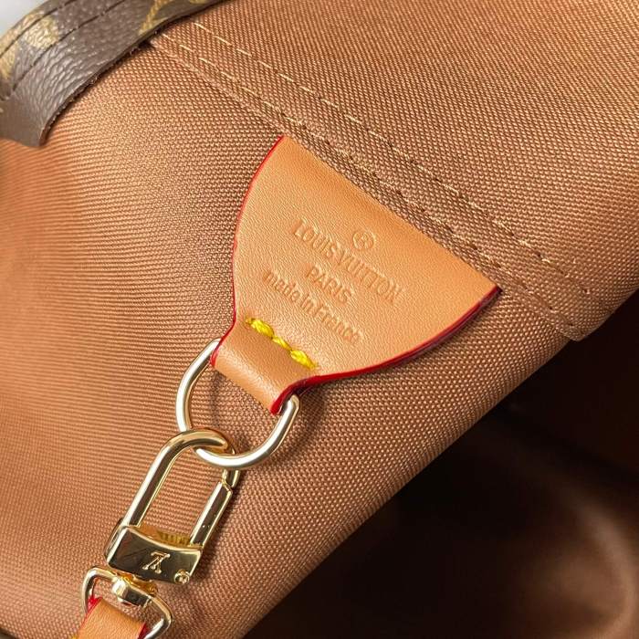 LV46817CS051