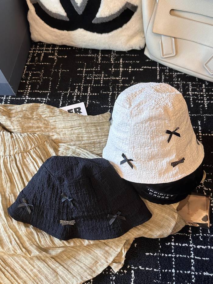 Burberry Hats 001