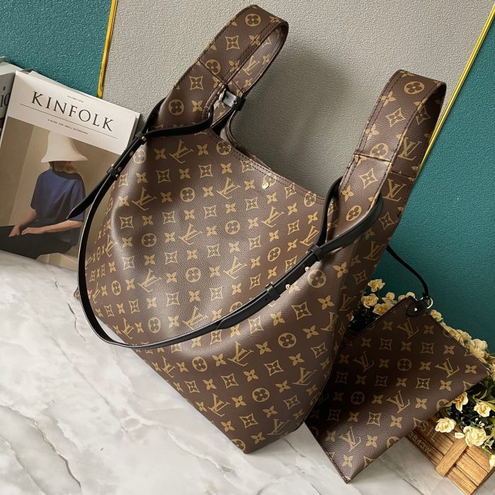LV46817CS051