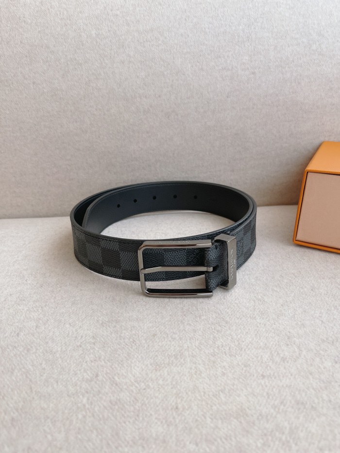 LV Belt 023 3.5cm