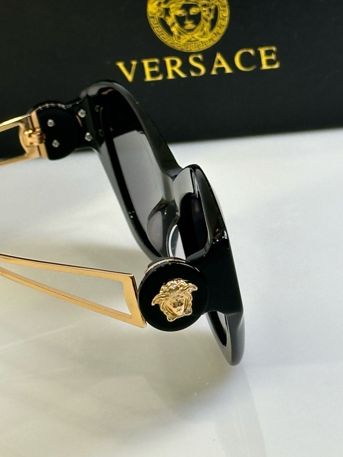 Versace Sunglasses VE6753 SM051