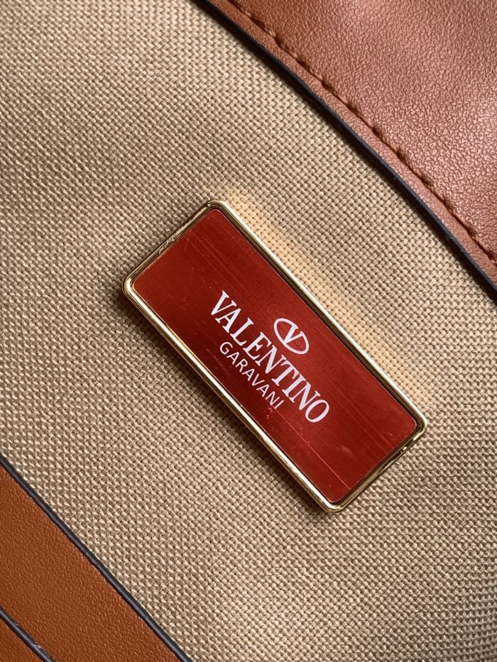 Valentino Rockstud Bucket Bag 5036 MTX071 20cm