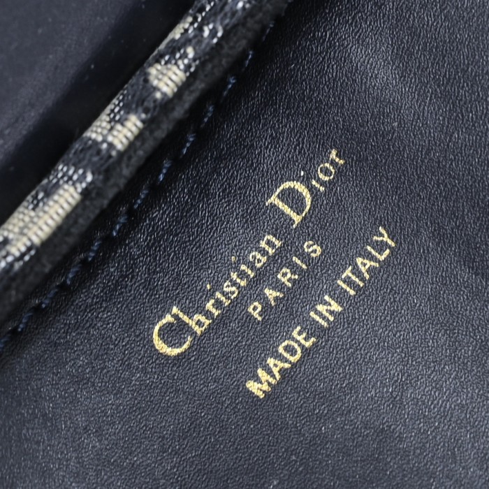 Dior 30 Montaigne Bucket Bag 002 LM061 17cm