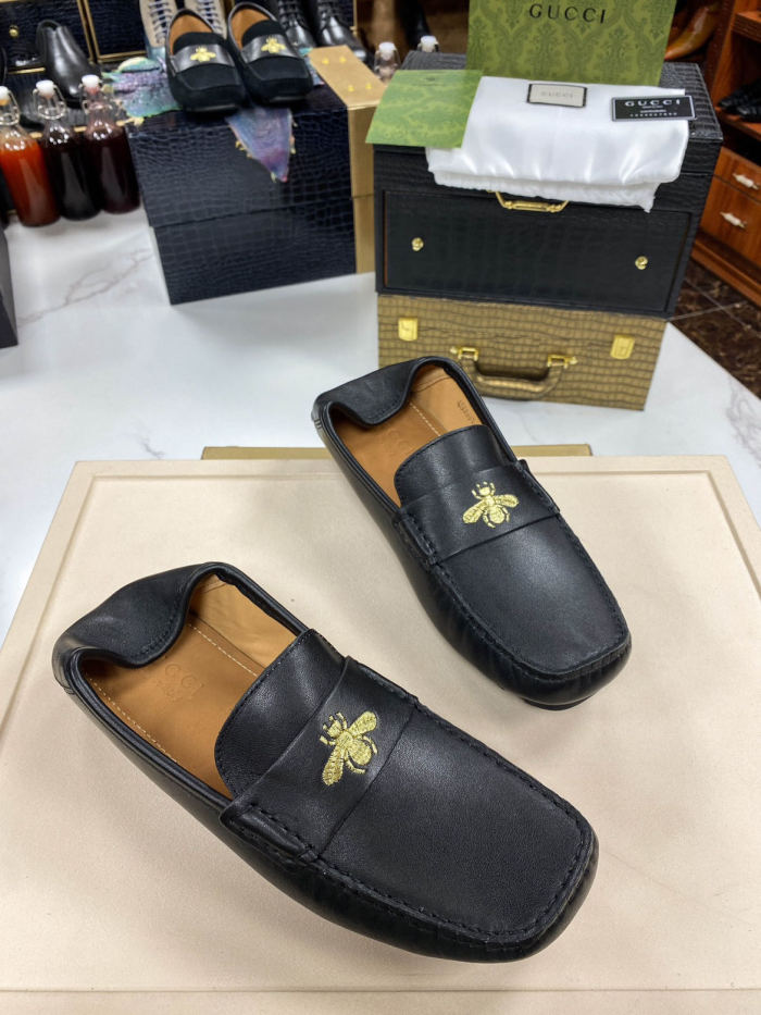 Gucci 032 Casual shoes HL053