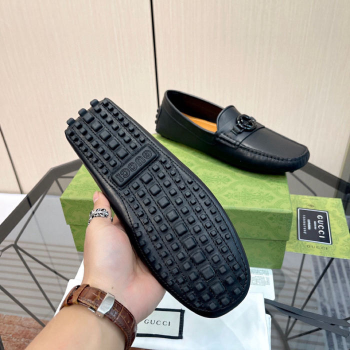 Gucci 032 Casual shoes HL053