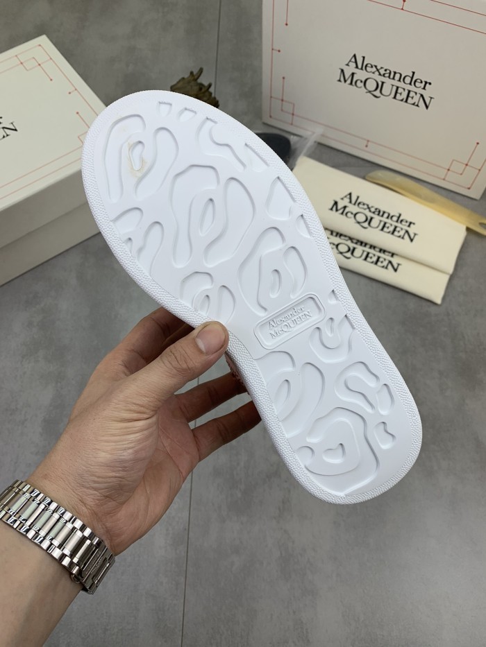 Alexander McQUEEN shoes 008 XM092