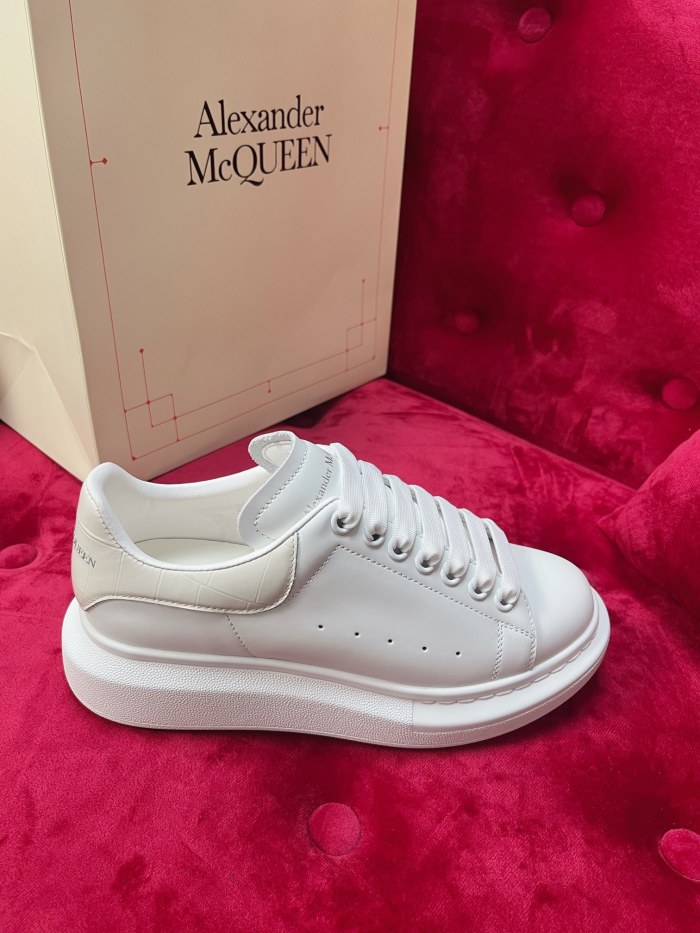 Alexander McQUEEN shoes 009 XM092