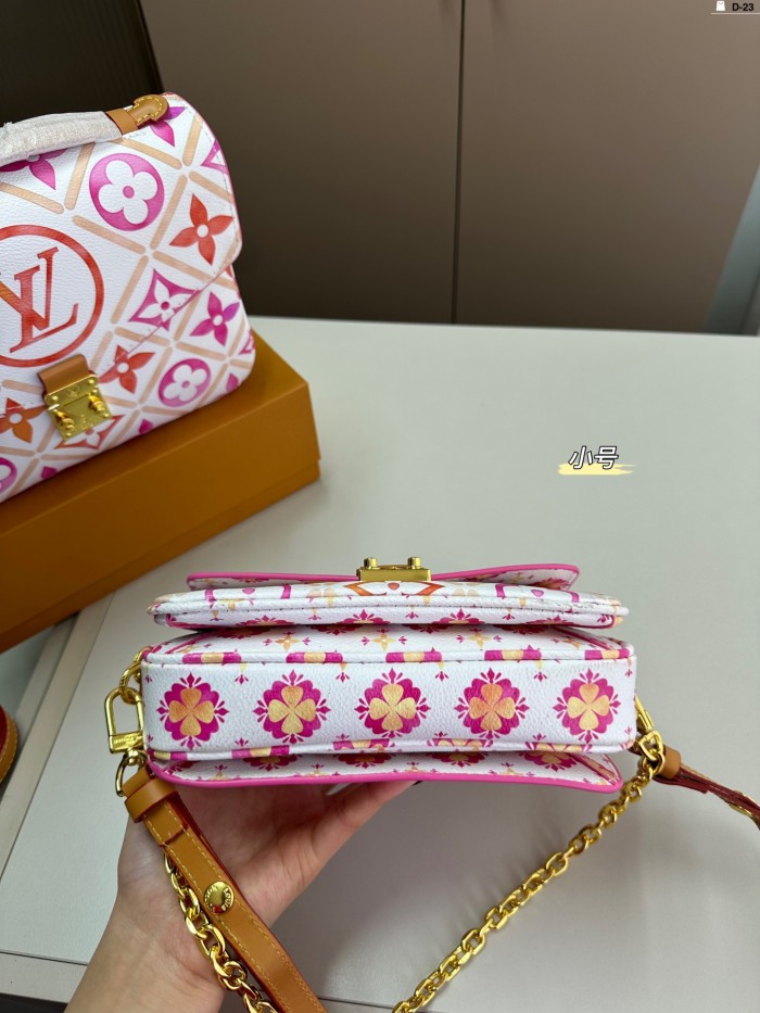 LV Pochette Métis East West 021 DB051 21.5cm
