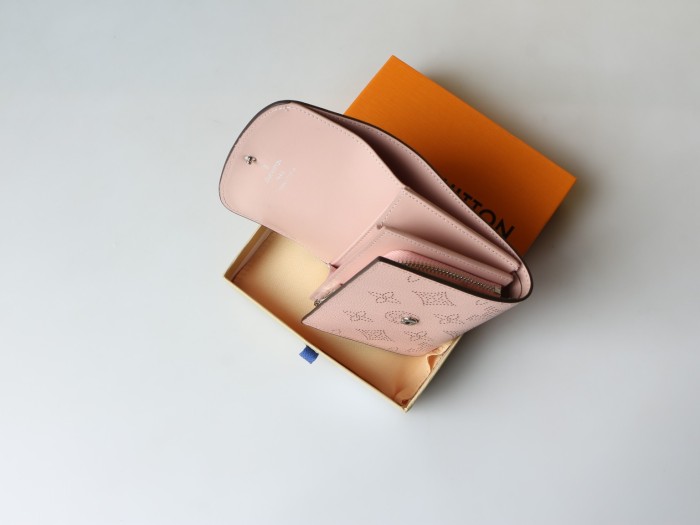 LV Iris Compact Wallet M62540 LM06 12cm