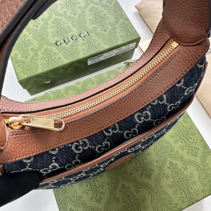 Gucci HALF-MOON-SHAPED MINI BAG 726843 LM001 22cm