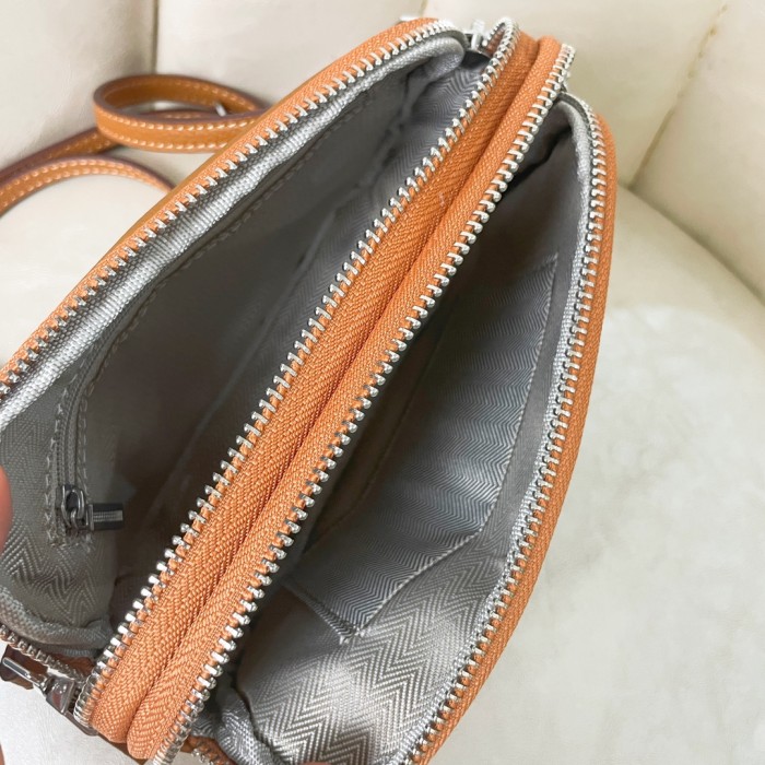 Hermes Silk'in Camera Bag 1125 LM041 19cm