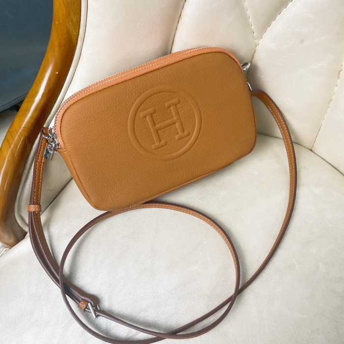 Hermes Silk'in Camera Bag 1125 LM041 19cm