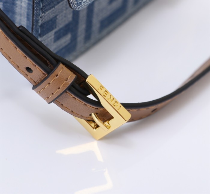 FENDI Baguette Bag 8856 LM531 21cm